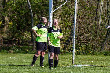 Bild 209 - Frauen SV Frisia 03 Risum Lindholm - Heider SV : Ergebnis: 8:0